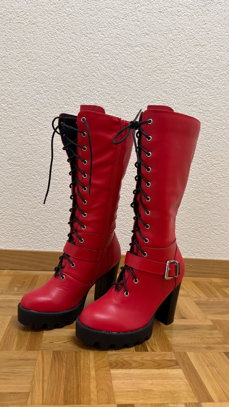 Scarpe da donna: Damenstiefel rot Grösse 40 – Nuovo (secondo la descrizione) da oberburg venduto da AlamoTX 1