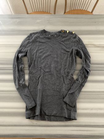 Grauer Pullover mit goldenen Details🖤Gr.XS nr.1