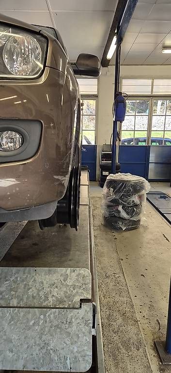 Volkswagen Cerchioni: 4 Wheels 16" 5x120 amarok new – Nuovo (secondo la descrizione) da Avegno venduto da joe_t96r 3