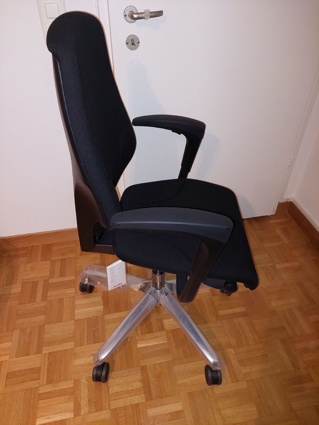 Giroflex Stühle: Giroflex 64 Bürostuhl  – Neu (gemäss Beschreibung) aus Küsnacht ZH von Warcon1 2