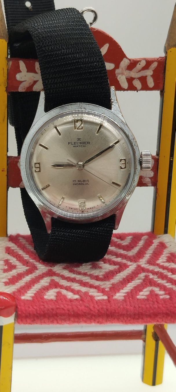 Orologi: montre Fleurier – Usato da La Chaux-de-Fonds venduto da jac_9llg