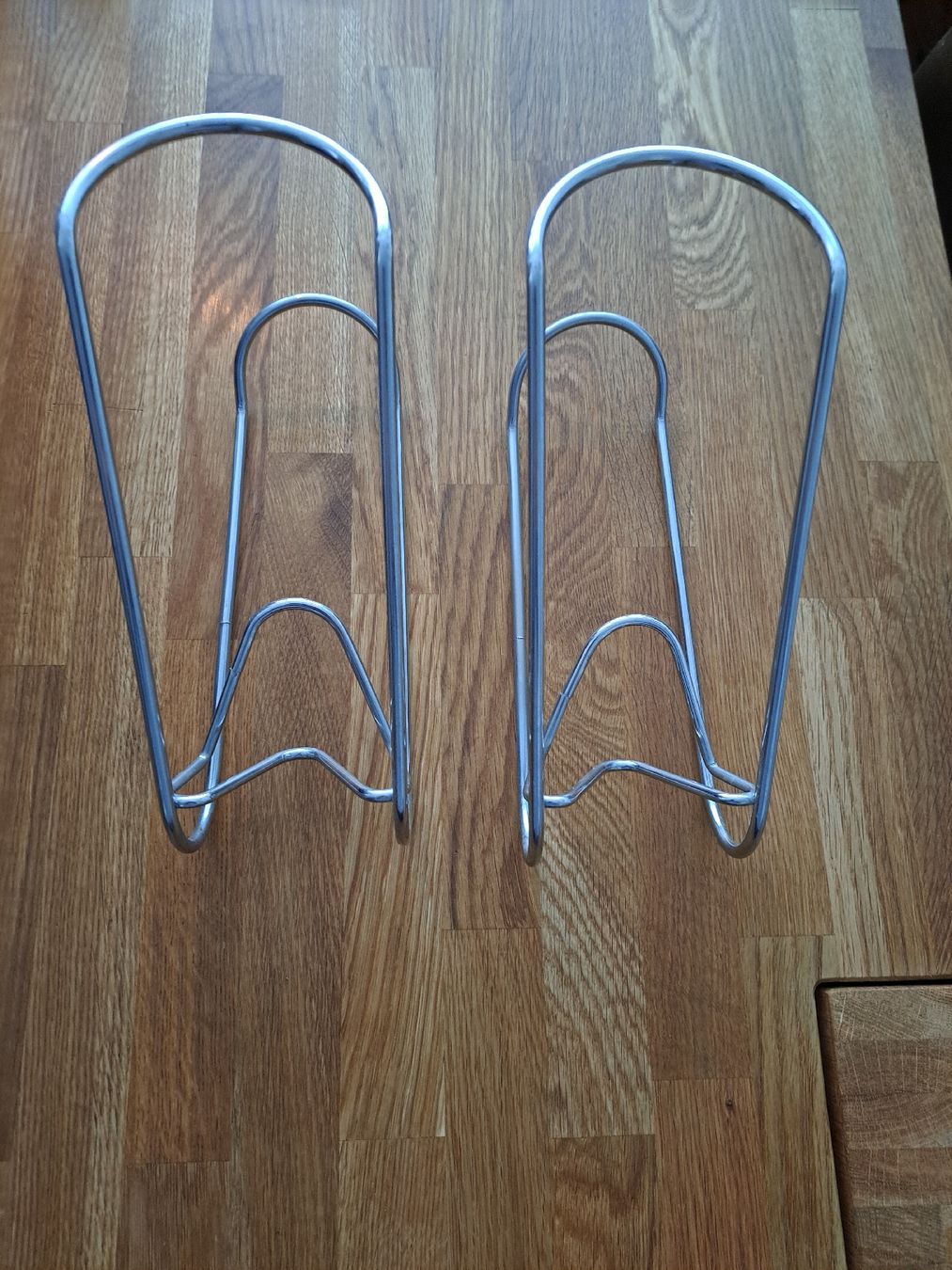 Micasa Wandhalterungen: Weinhalter 2X – Gebraucht aus Kloten von Buki-Sneki