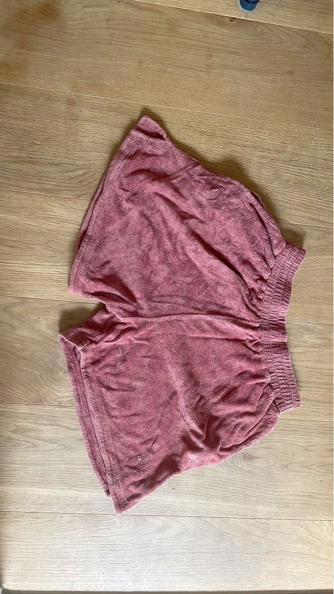 Pantaloni: Gemütliche Frottee Shorts – Usato da Arlesheim venduto da lela4056