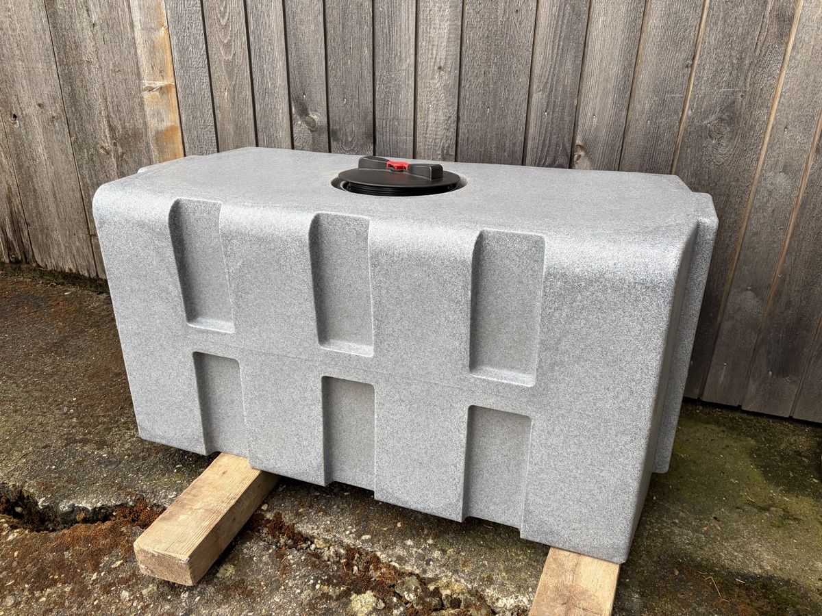 Tränken & Tröge: Wassertank 350 L, neu – Neu (gemäss Beschreibung) aus Augst BL von faebeli85