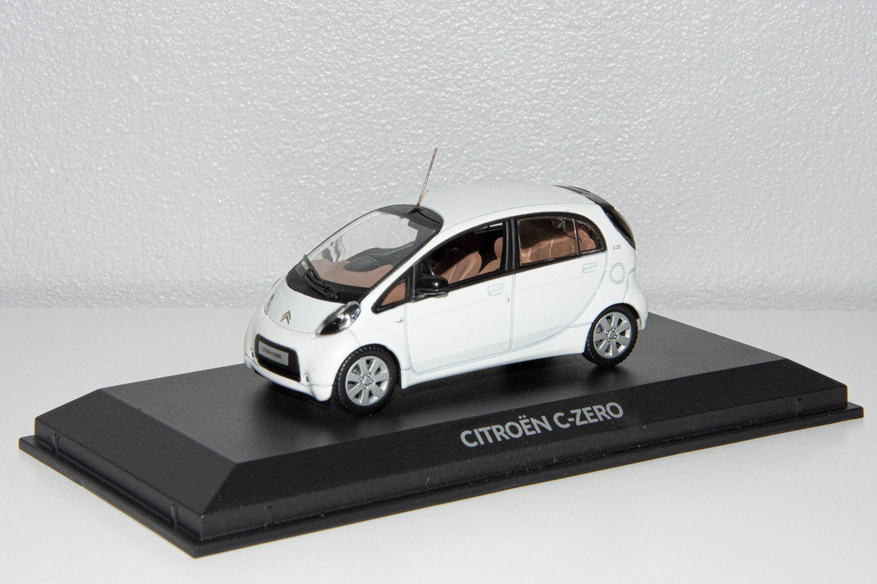 Citroën Modellini d'auto: Citroën C-Zero NOREV (1/43) – Nuovo (secondo la descrizione) da Genève venduto da auto_miniatures