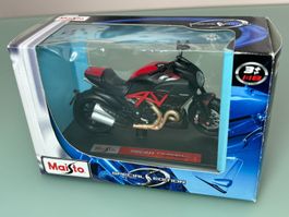 DUCATI DIAVEL CARBON  * Maisto Special Edition 1:18