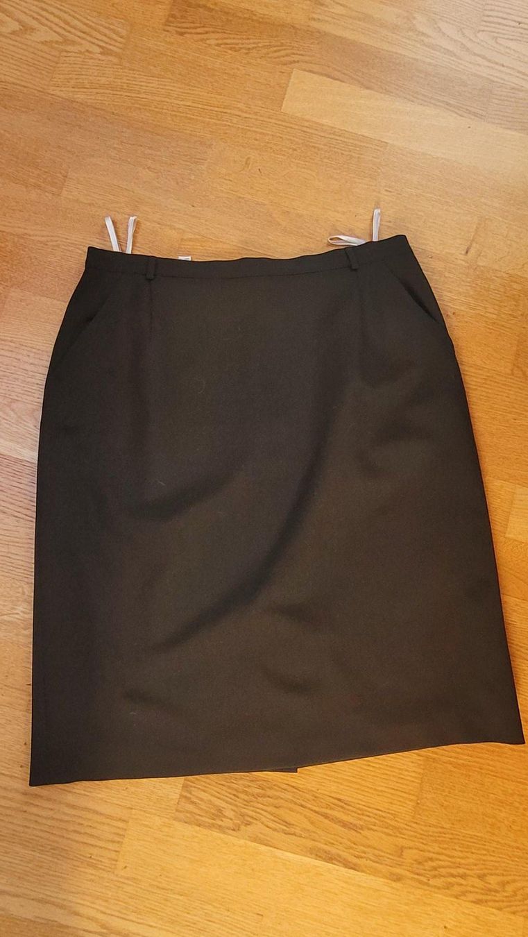 C&A Röcke: Jupe in schwarz, Grösse 44 von bianca – Neu (gemäss Beschreibung) aus Neschwil von flower_69