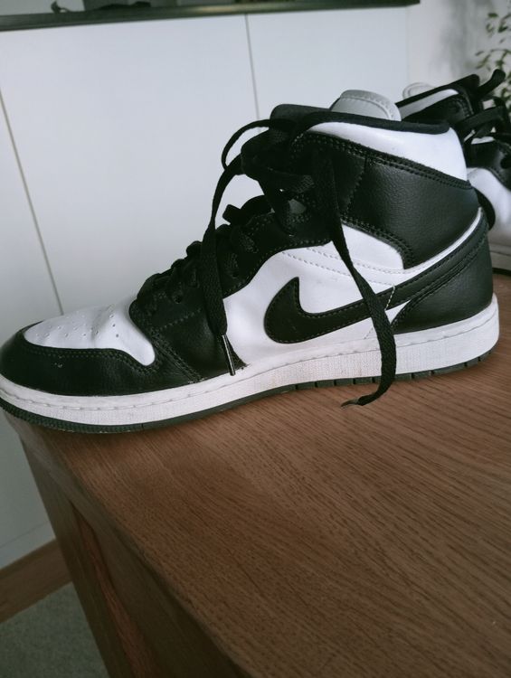 Jordan Chaussures hommes: Nike Air Jordan 1 Mid Gr. 41 Top Zustand – D'occasion à St. Gallen par ang_9z5w 1