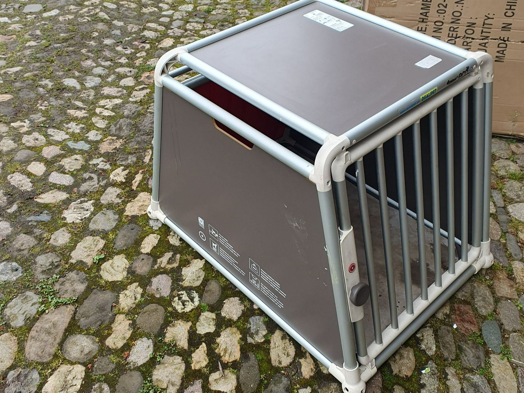 4pets Käfige, Transport & Sicherheit: Hundebox ECO 3 von 4Pets – Gebraucht aus Basel von Cabu13 1