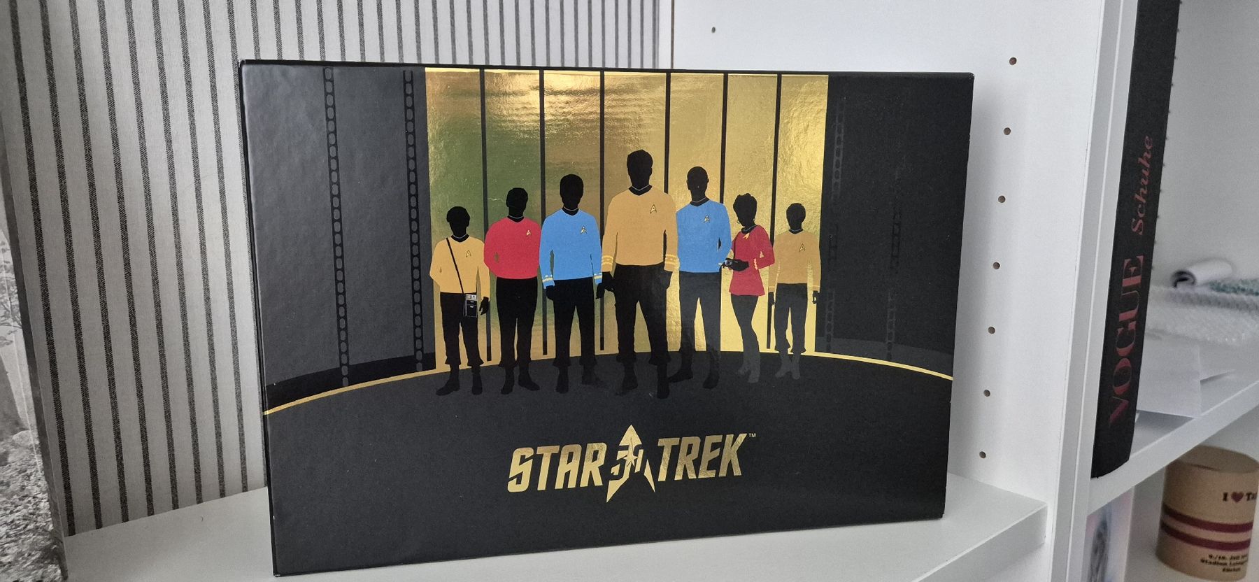 Tutti i DVDs: Star Trek 50th Anniversary Limited Edition Blu-Ray – Nuovo (secondo la descrizione) da Schwerzenbach venduto da Jamacy 9