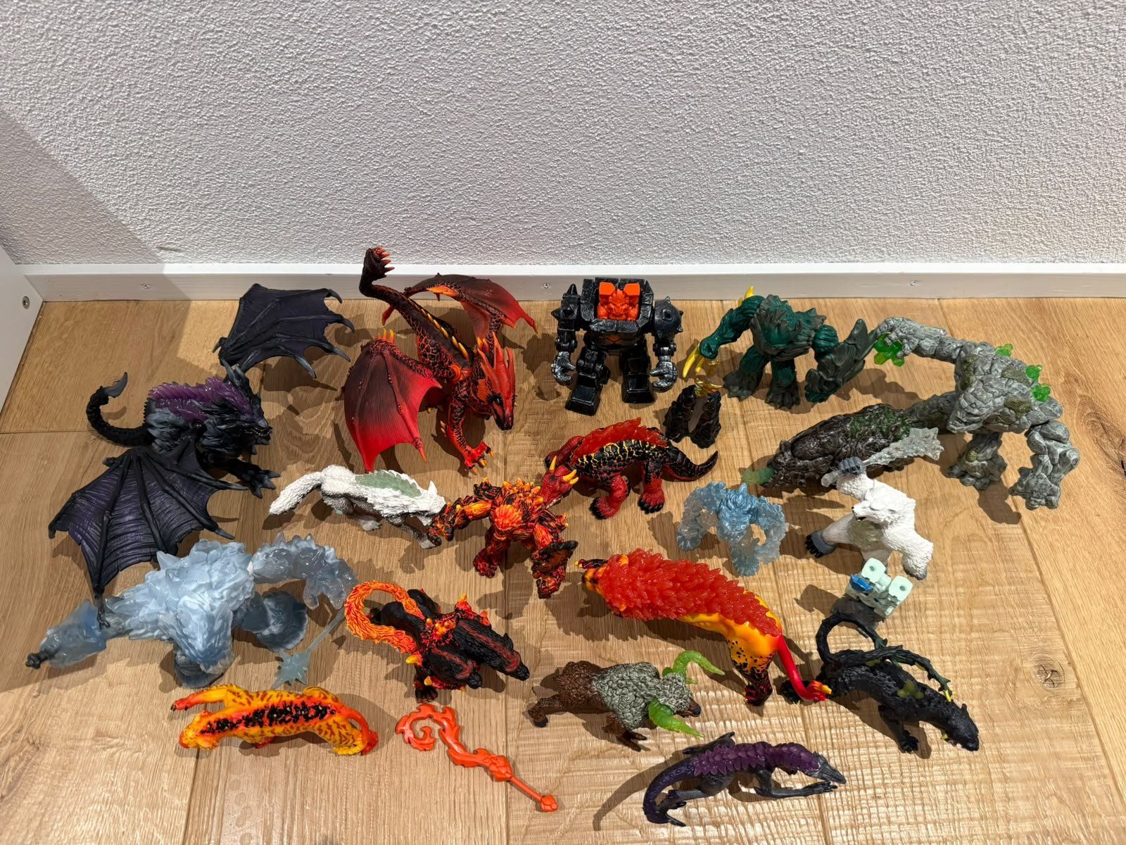 Schleich Statuette: Schleich Eldrador - Set mit Drachen & Monstern – Usato da Neerach venduto da Locito02 2