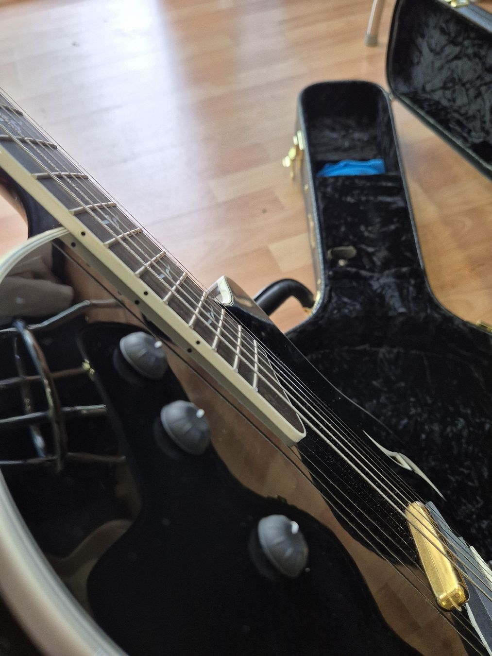 Taylor Instruments de musique: Taylor T5 Custom Gitarre  – D'occasion à Dielsdorf par 7TheRockDoc9 6