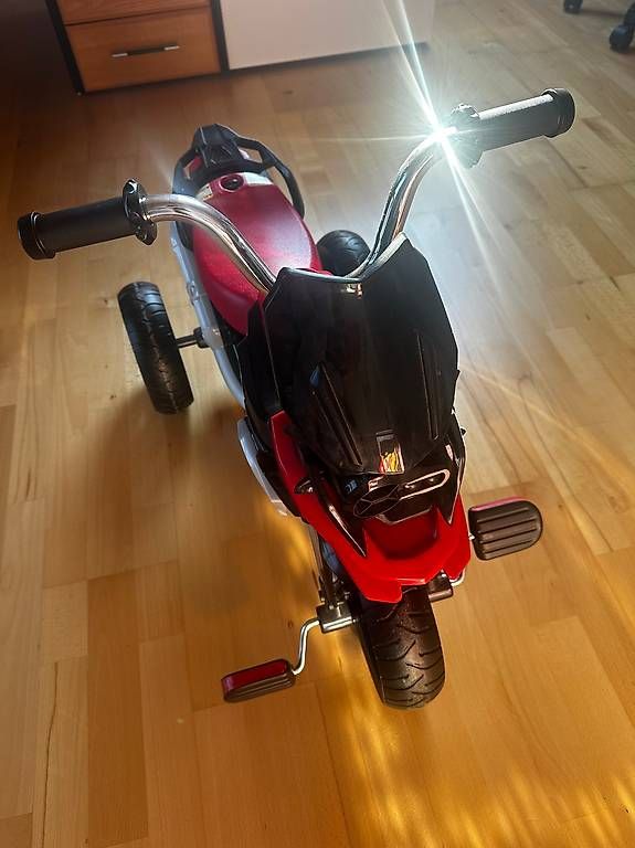 Fahrzeuge für Kinder: BMW Dreirad – Gebraucht aus Glattfelden von BMWF 3