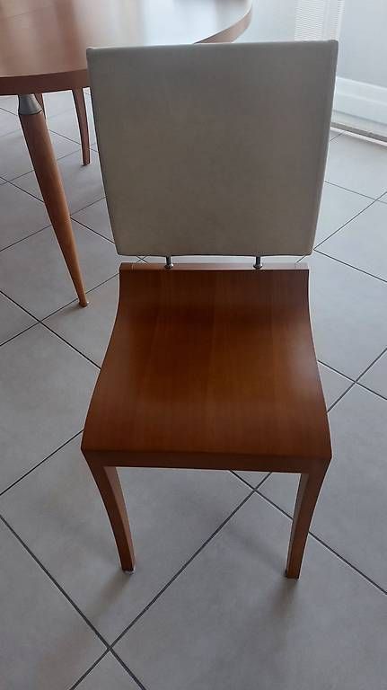 Ligne Roset Tavoli: Table et Chaises Finn Ligne Roset – Usato da Forel (Lavaux) venduto da Troots 2