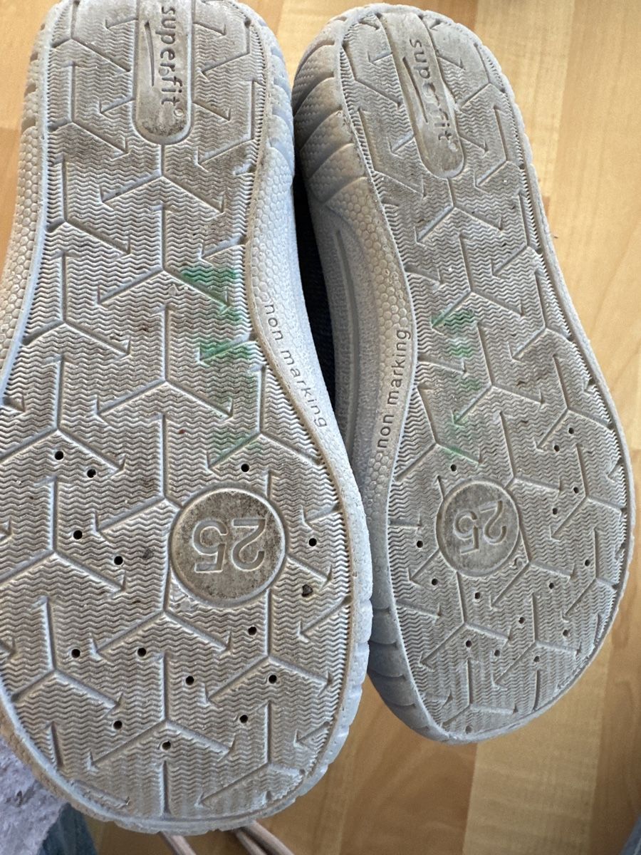 Superfit Scarpe per ragazzi: Superfit Hausschuh gr 25 – Usato da Rüschlikon venduto da Retobernina 1
