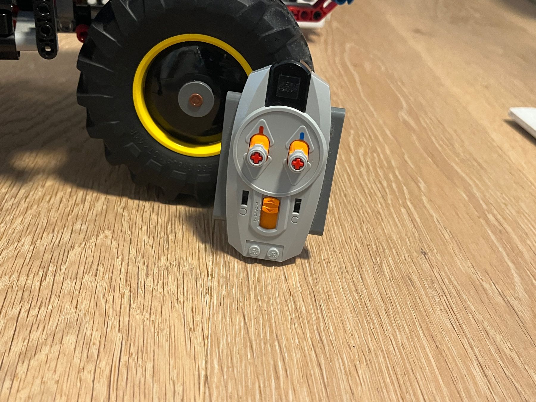 Lego Kit di costruzioni: Lego technic 42070 – Usato da Winterthur venduto da Wusa01 3