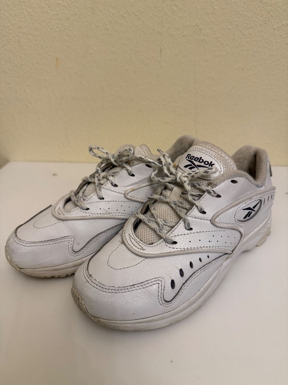 Reebok Chaussures hommes: Weisse Reebok Sneakers   -   Grösse 36 – D'occasion à Bern par rewe45 1