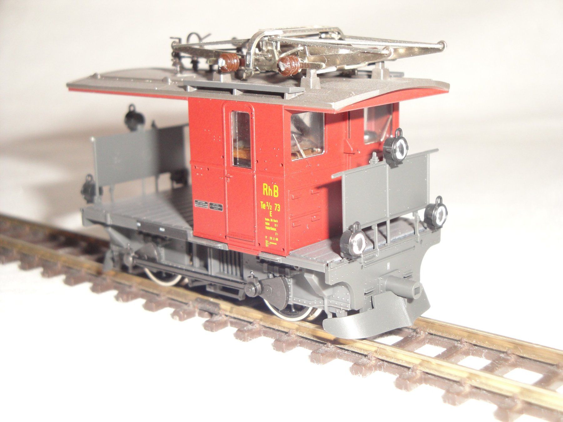 Bemo Modellini di ferrovie: Bemo RhB-Rangiertraktor Te 2/2 73 – Nuovo e nell'imballaggio originale da Wolfwil venduto da heinzs3575 2