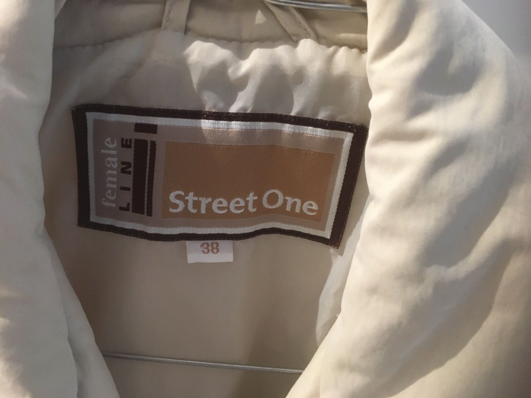 Gilet & Giacche senza maniche: Gilet / Weste Street one Gr. 38 – Nuovo (secondo la descrizione) da Gächlingen venduto da Tara_devi 1