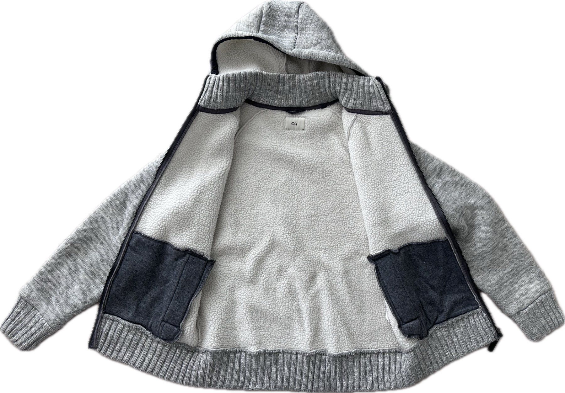 Gilet & Giacche: Gilet de maille à capuche – Usato da Promasens venduto da Toblerone83 1