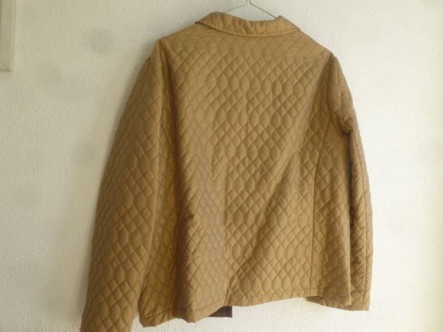 Giacche: Jacke Camel Gr. 42 gestepptes Muster – Usato da Hinwil venduto da Glasperlen 1
