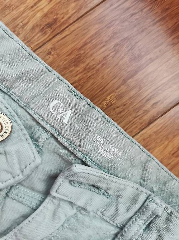 Lotti & Set di vestiti: Kleiderpaket 164, Jeans & Trainerhose – Usato da Tägerschen venduto da mamirockt 2