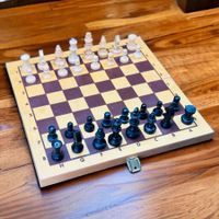 Jeu d'Échecs en bois avec plateau pliable