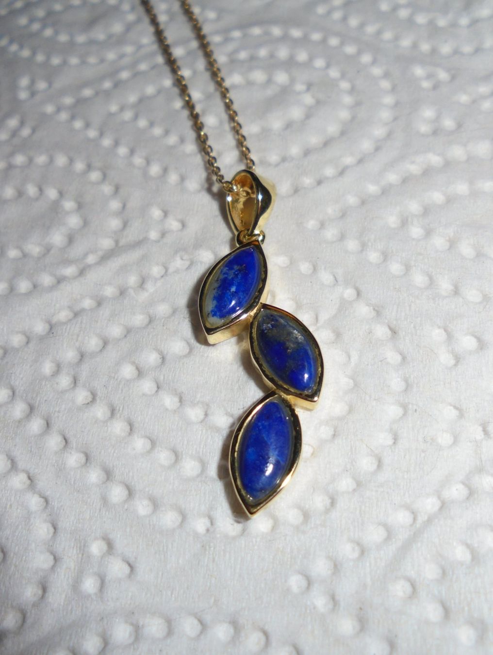 Ciondoli: Echtschmuck: Lapislazuli Silberanhänger, vergoldet – Nuovo (secondo la descrizione) da Zuchwil venduto da maumauchi