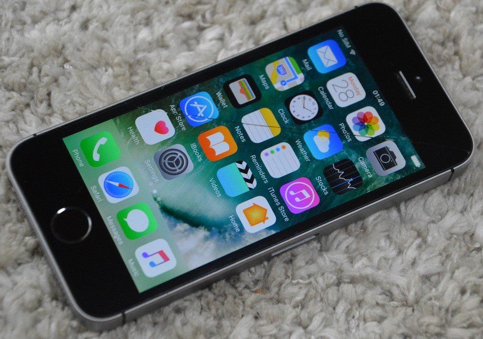Apple Telefoni cellulari / Smartphones: Apple iPhone SE A1723 32Gb – Usato da Collonges venduto da arashee 2