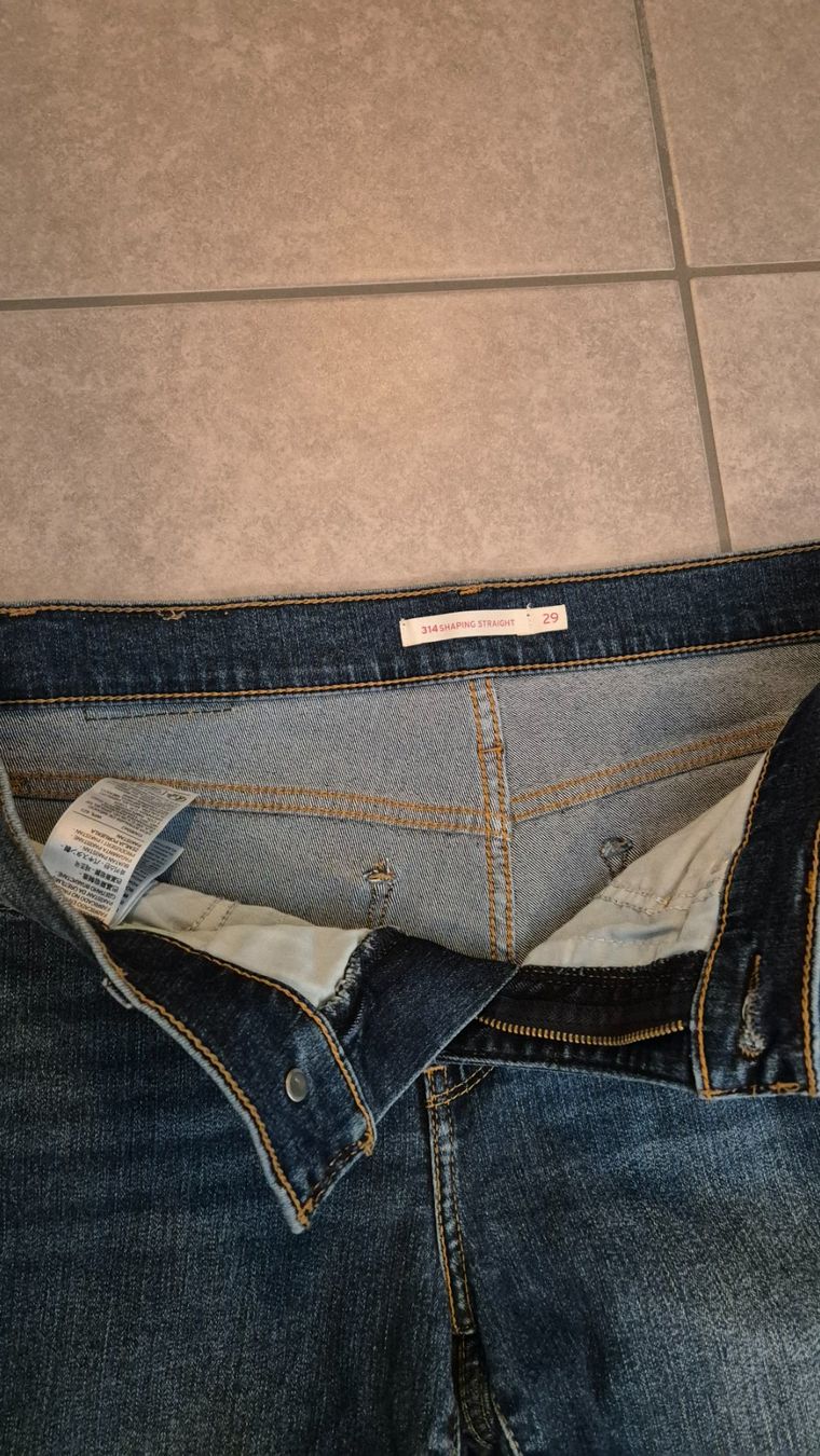 Levi's Jeans: Levis Jeans 314 Shaping Straight Grösse 29/ 30 – Usato da Bonstetten venduto da nahobo 2