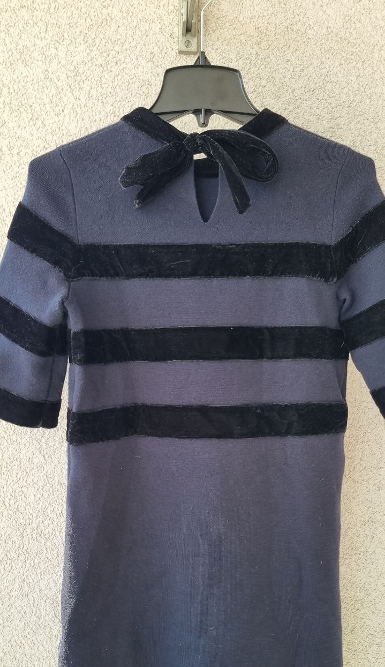 Maje Kleider: Maje Samtkleid, Gr. M/2 – Gebraucht aus Oberriet SG von gimidrip 5