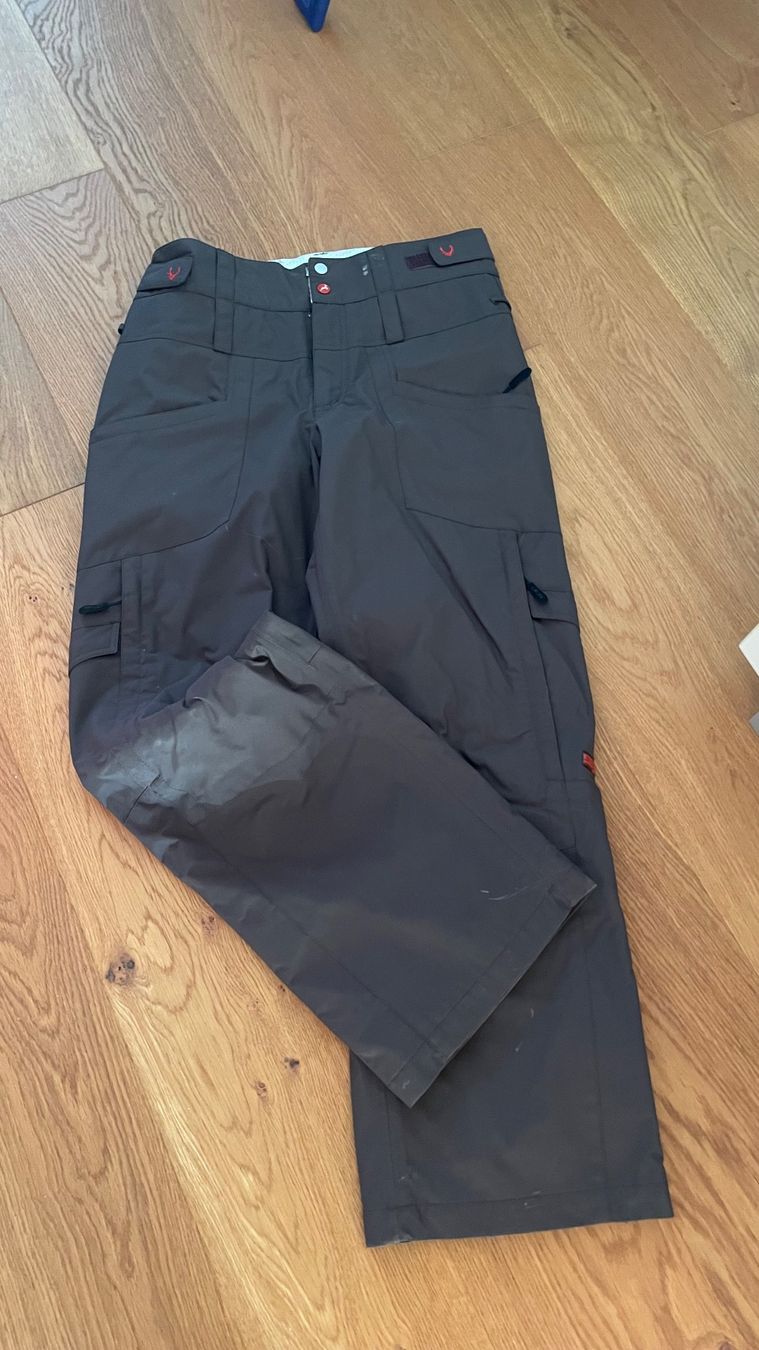 Giacche: Skihose mit Skijacke Grösse M – Usato da Möriken AG venduto da grilli