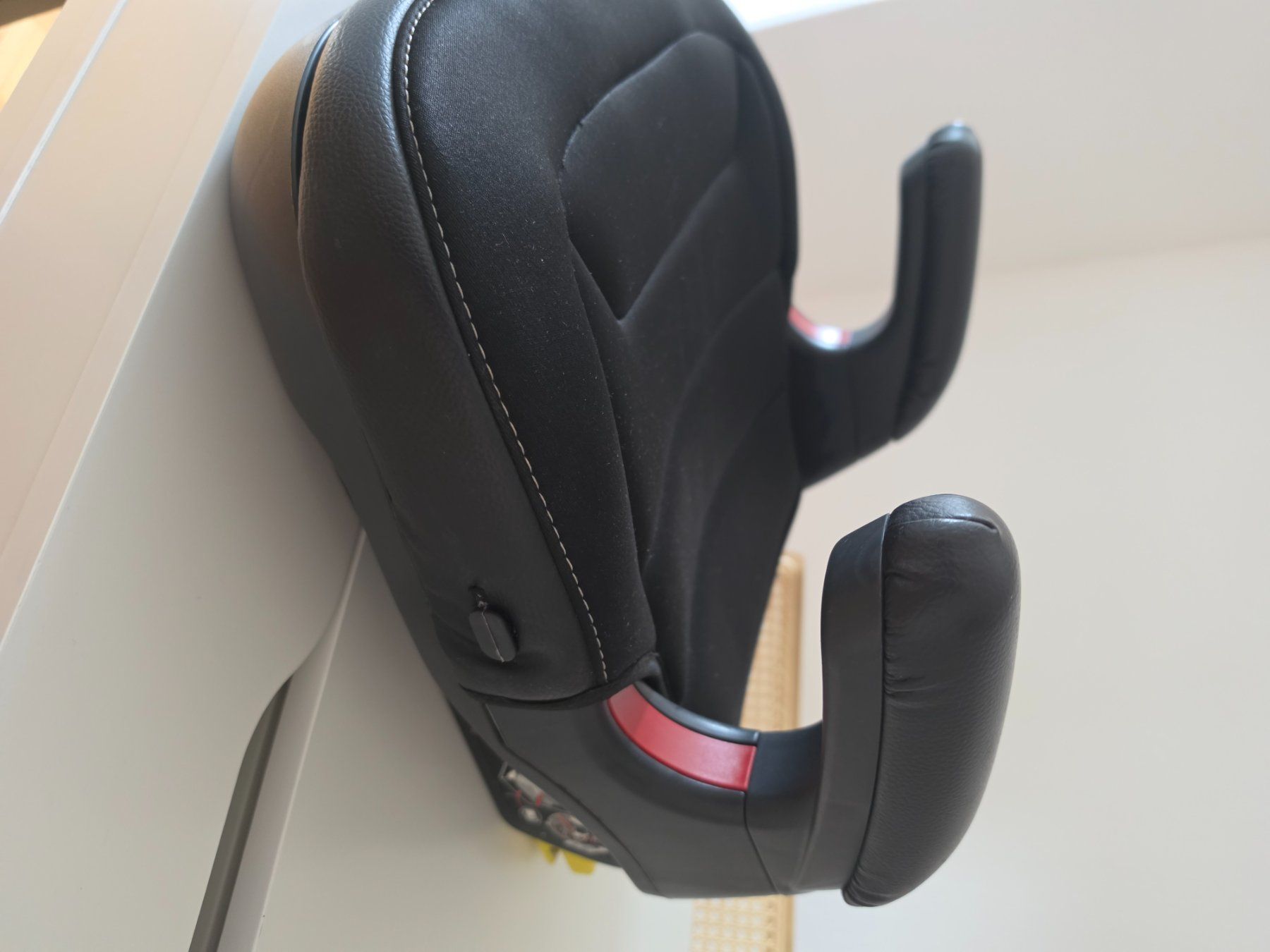 Peg Perego Seggiolini per auto: Kindersitz Peg Perego schwarz – Usato da Zürich venduto da hra_x8xf