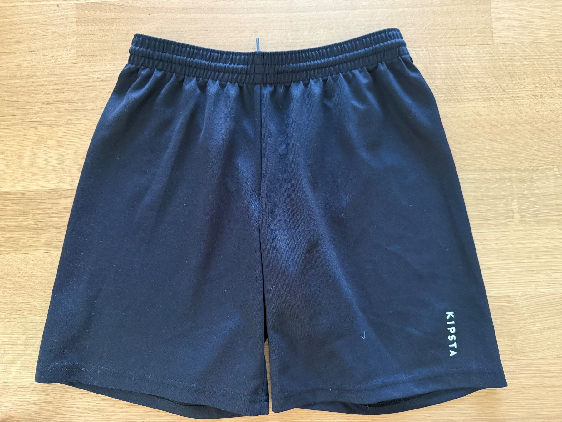 Pantaloni: Schwarze Turnhose, Shorts, Grösse 150 – Usato da Hünibach venduto da rotestandem01