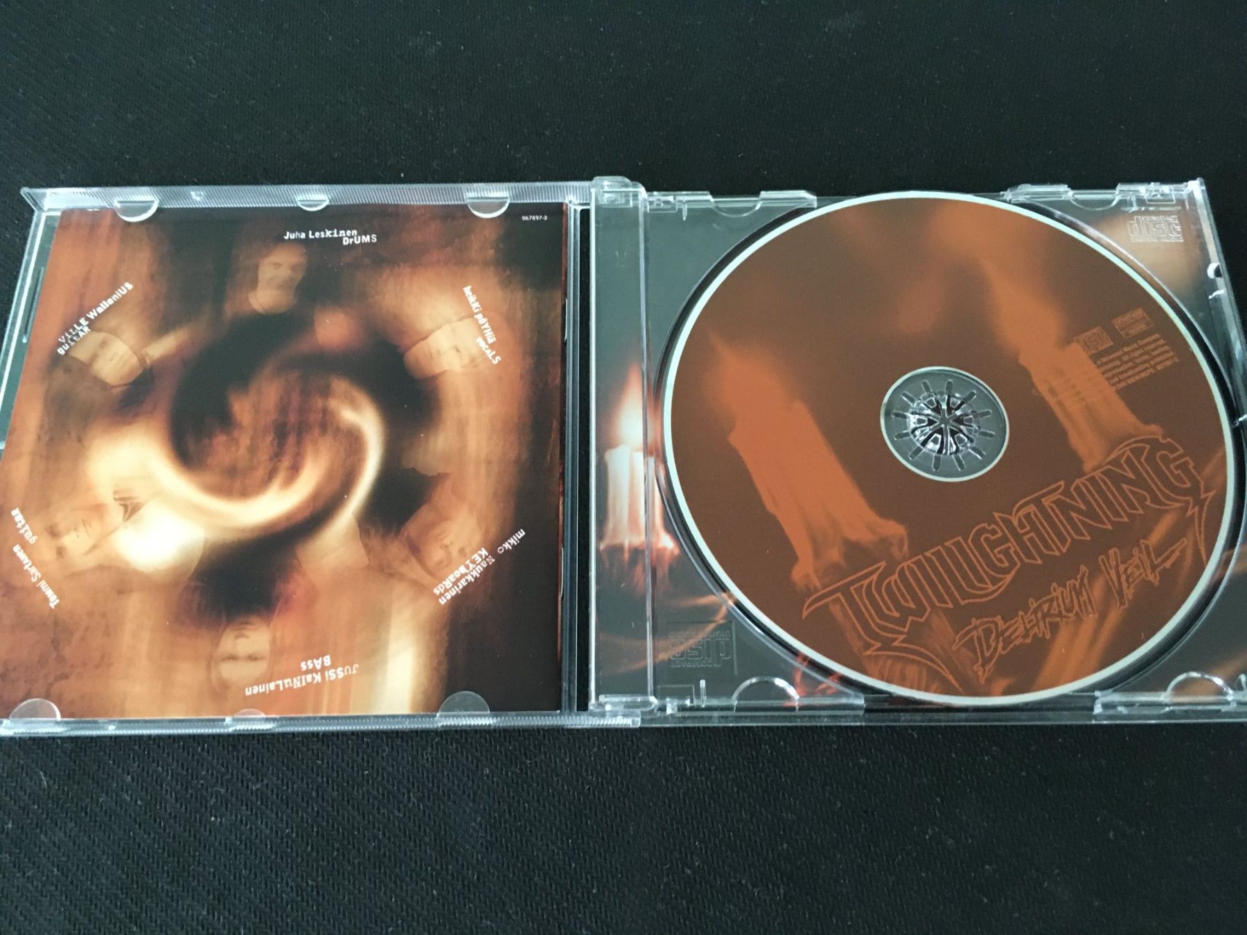 CD: Twilightning - Delirium Veil -CD- – Usato da St.Gallen venduto da MedienJoe 1