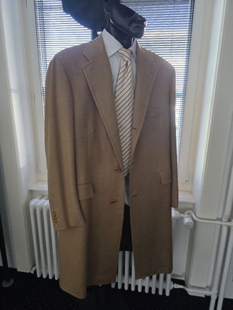 Kiton Mantel