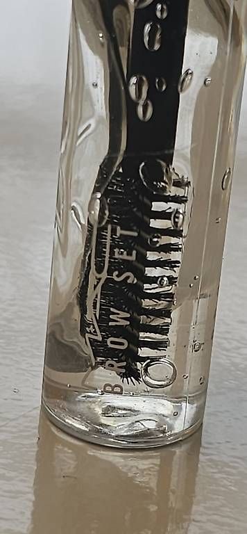 Make-up: M.A.C Clear Brow & Lash Gel Neu – Usato da Hinteregg venduto da osop1000 1