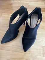 Samt Pumps von Grand Boulevards 41