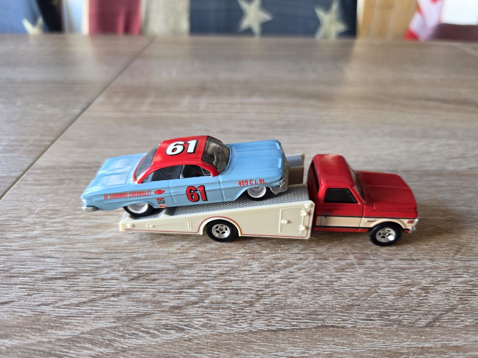 Hot Wheels Modellautos: Chevrolet Team Transporter 1:64 – Gebraucht aus Goldingen von Muscle_Cars84 4