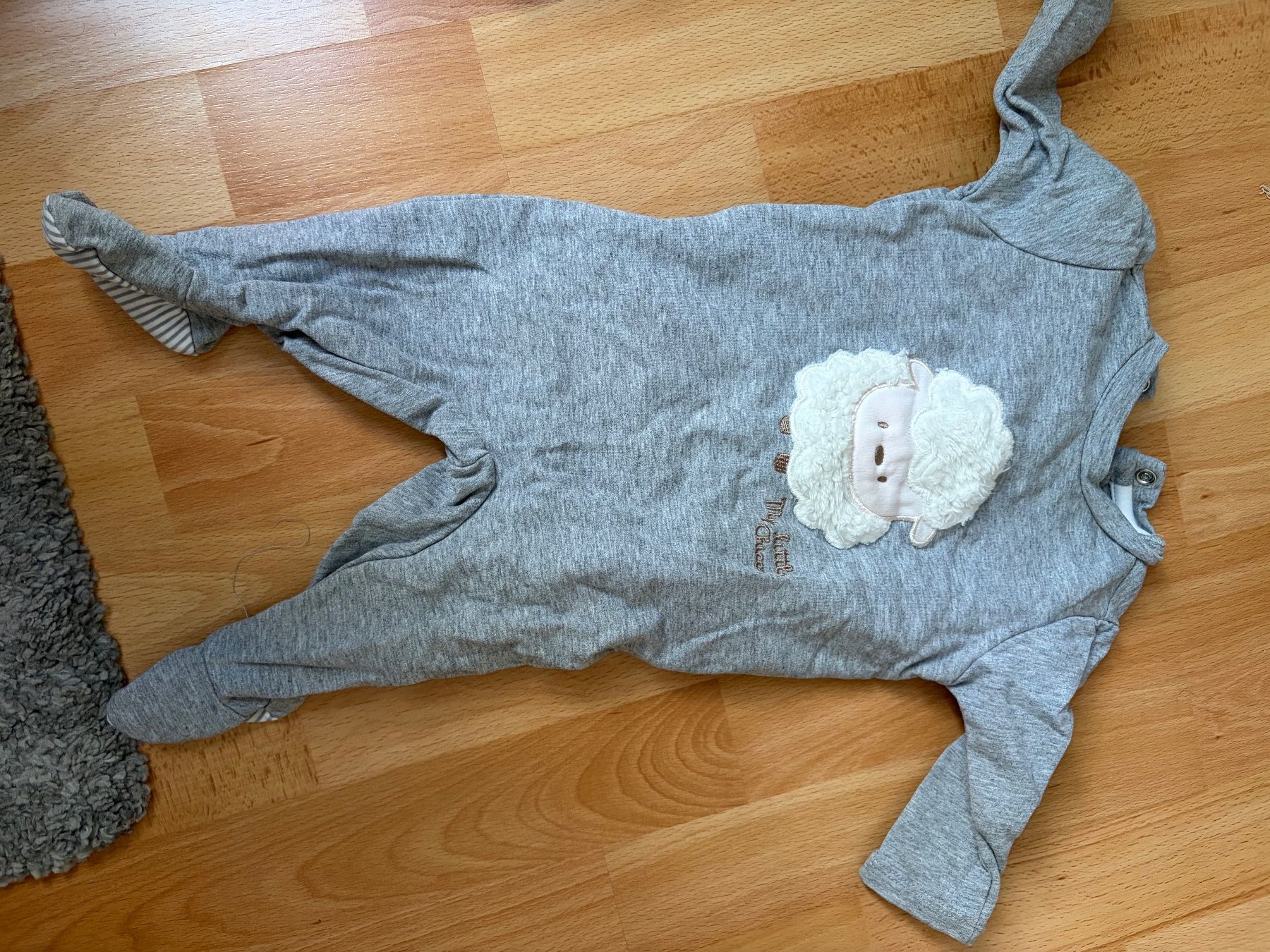 Next Lotti di vestiti: Next sleepsuits Size Up to 3 Months – Usato da Arbon venduto da bot_5ht5 4
