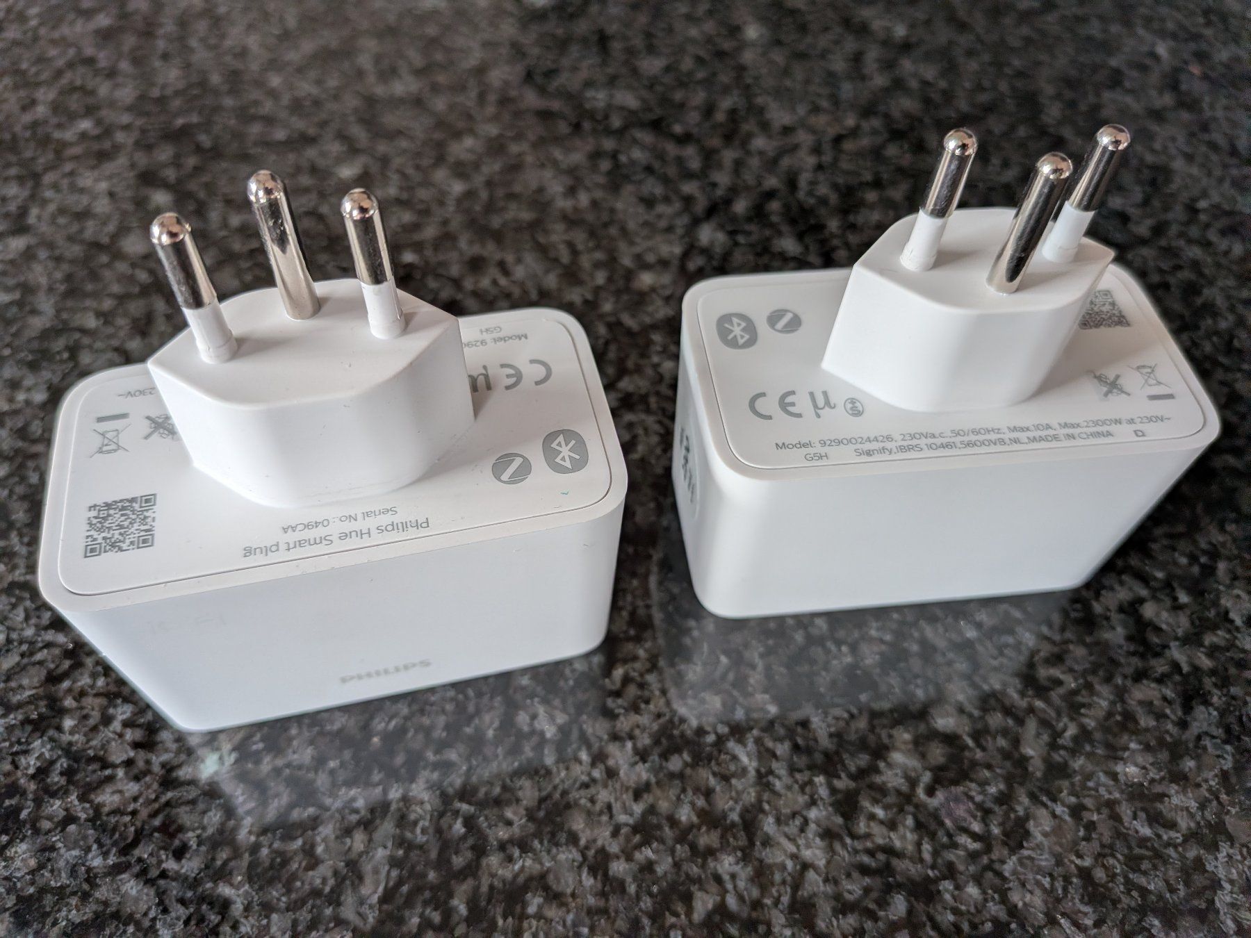 Spine: 2x Philips Hue SmartPlug CH – Usato da Luzern venduto da goodrick 2