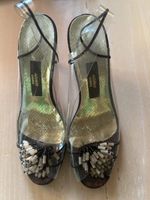 1 paire chaussures Marque Azurée.taille 7 mois selon photos