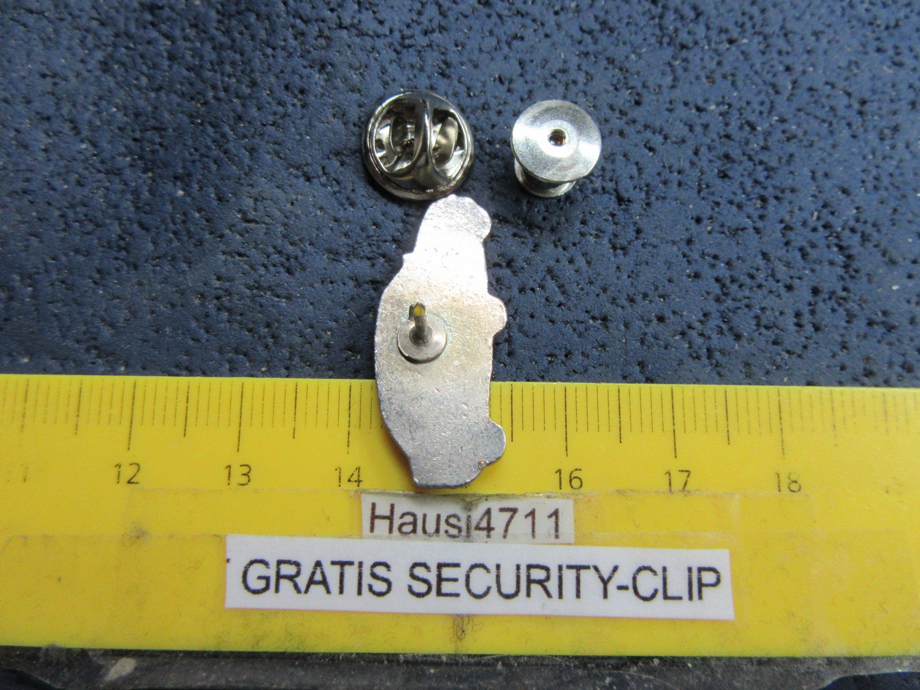 BMW Plaquettes & Badges: BMW 3er E36 ROT AUTO PIN ENAMEL MIT SECURITY-CLIP – D'occasion à Ettingen par Hausi4711 2