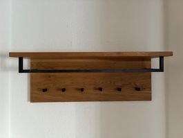 Wandgarderobe mit 6 Haken und Abstellfläche