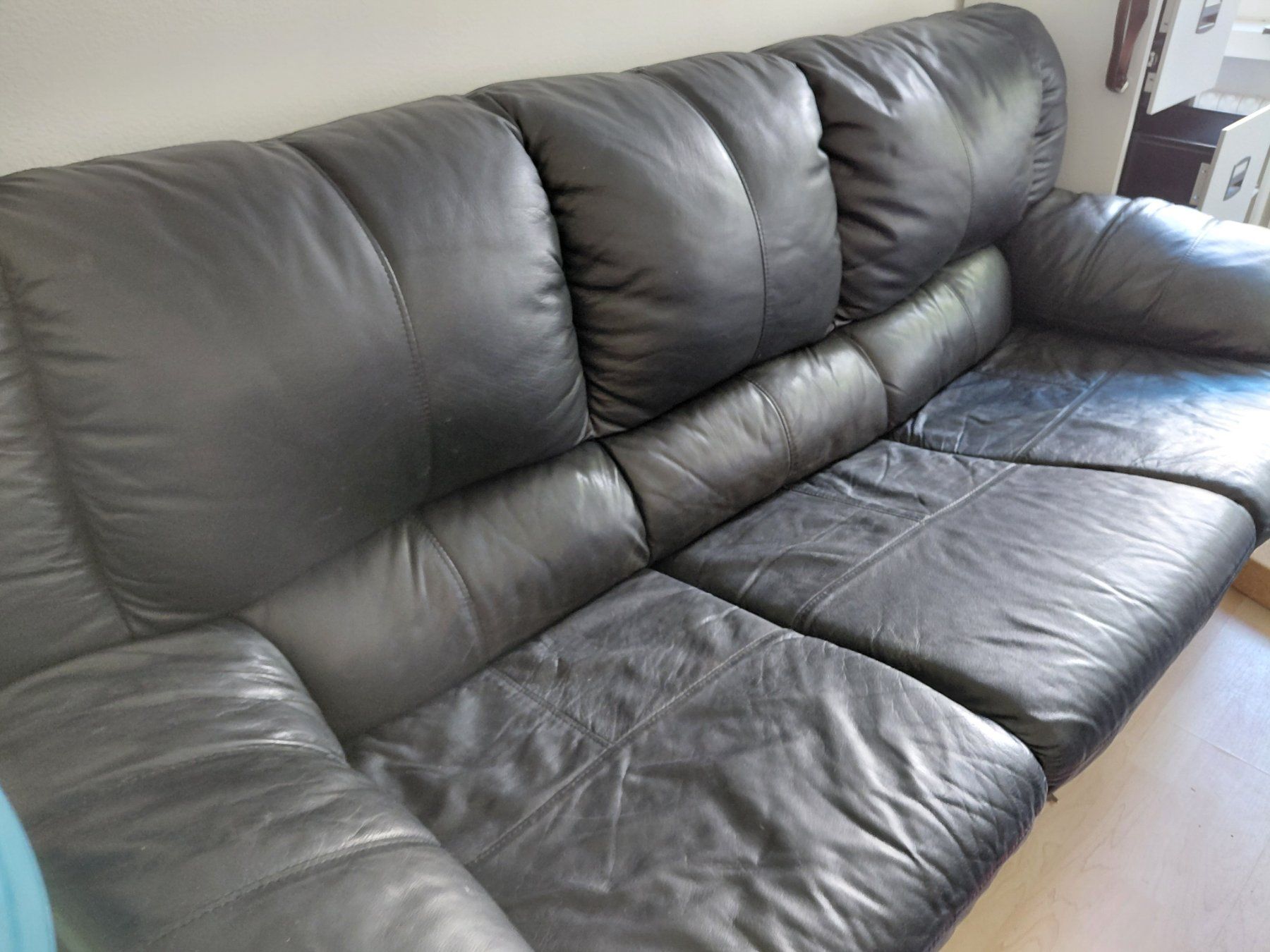 Sofas: Couch sofa Leather good condition – D'occasion à Zürich par jew_9mfx