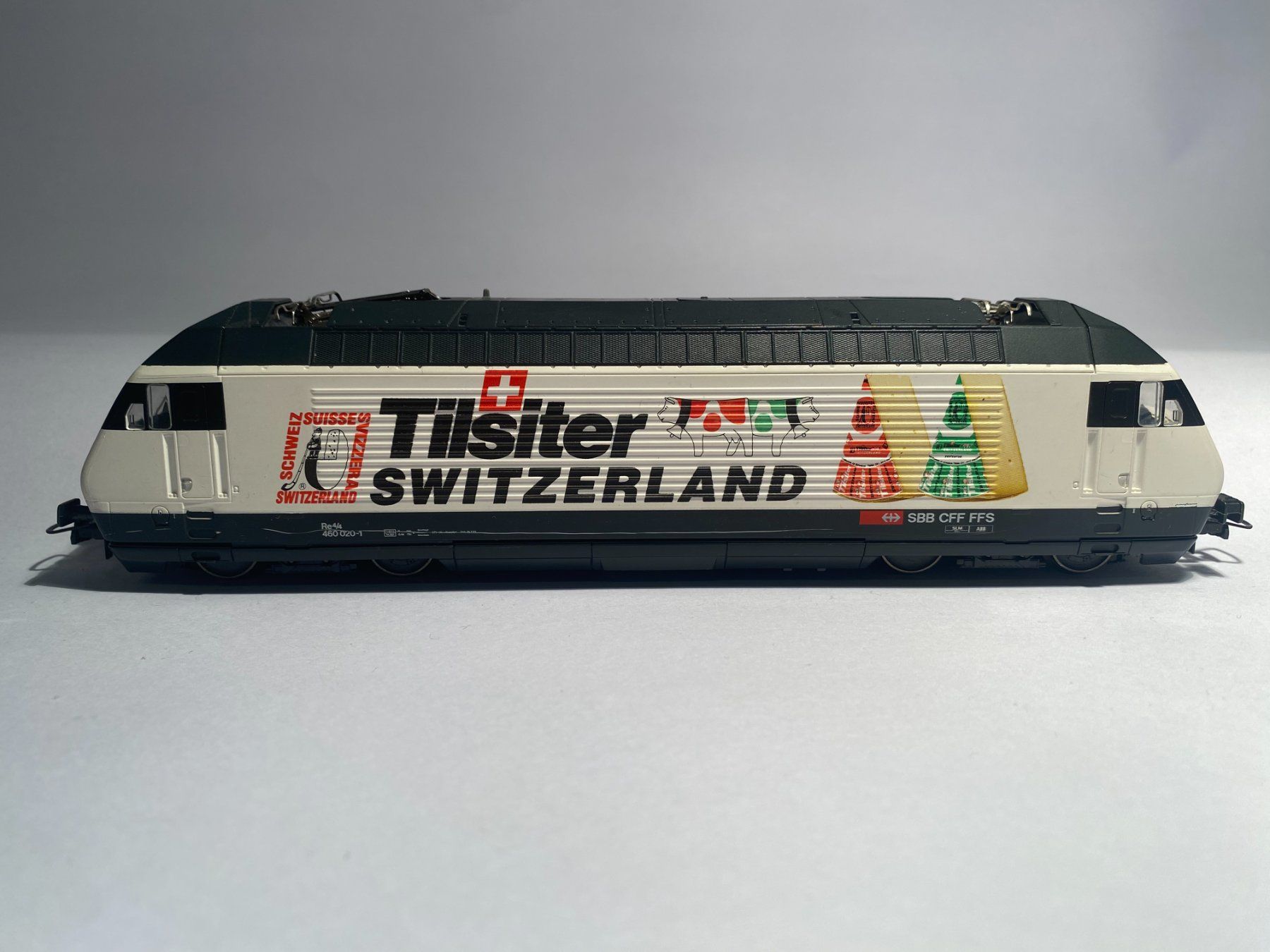 Roco Modellini di ferrovie: ROCO E-Lok SBB RE460 TILSITER weiss, DC Analog – Usato da Buchrain venduto da Modellbahn11 2