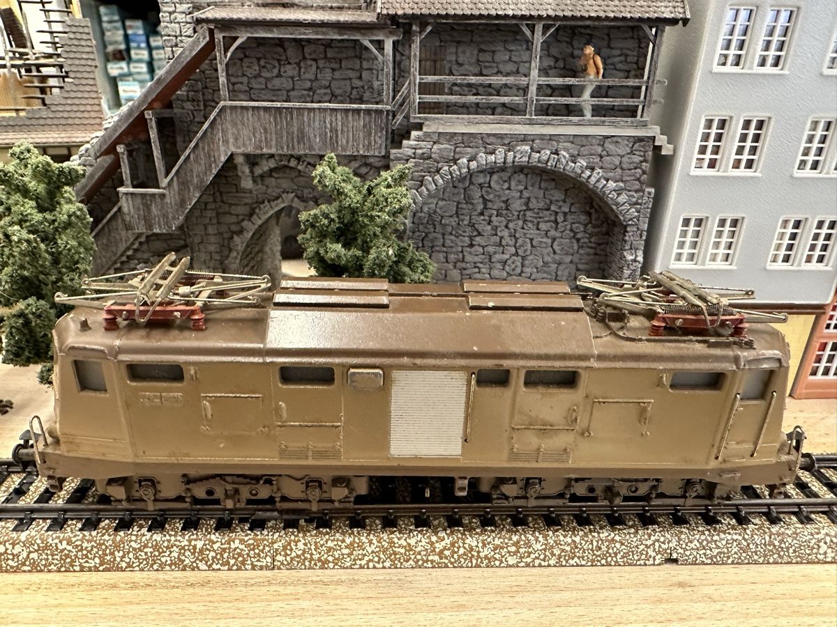 Märklin Modelleisenbahnen: Märklin 3035 FS BR 424 Breda – Gebraucht aus Lupsingen von New-Haven 1