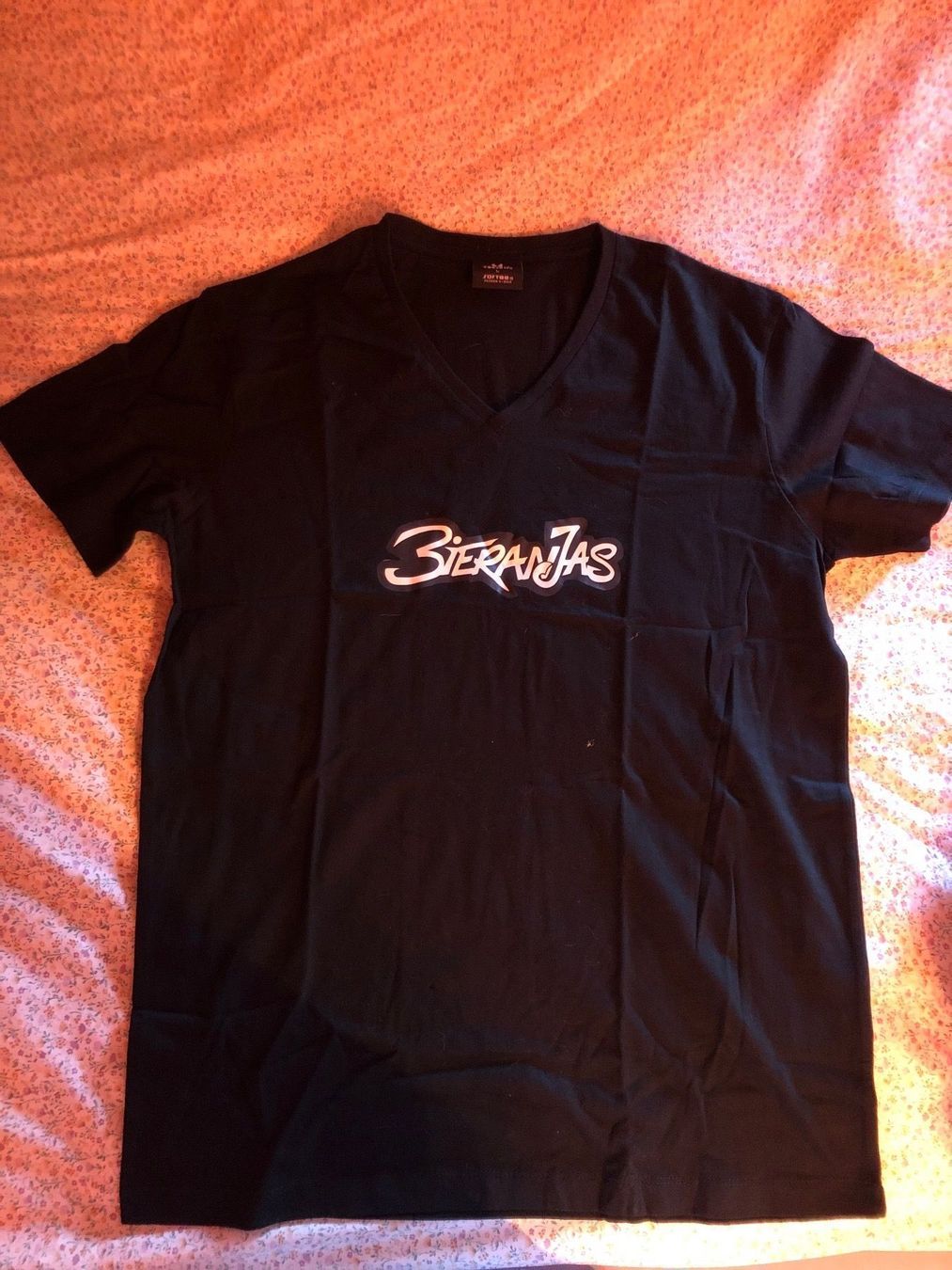 Plaketten & Abzeichen: T-shirt L neuf Bieranjas – Neu (gemäss Beschreibung) aus Oron-la-Ville von W.XIX