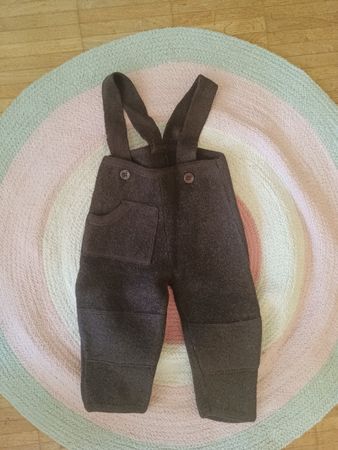 Latzhose Schurwolle dunkelbraun Grösse 6-12 Monate