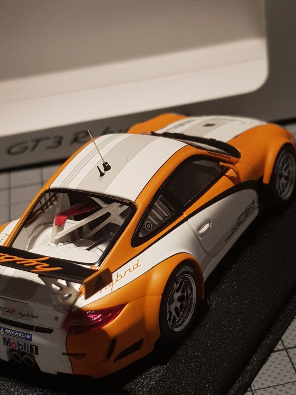Porsche Voitures modèles: Porsche 911 GT3 R hybrid – Neuf avec emballage d'origine à Chézard-St-Martin par AlPat-Collections 2